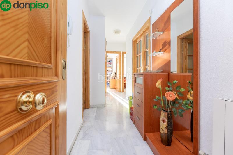 Foto bae2bbe2-85a7-4eb5-be94-697ee7fe3f3c. Appartamento con riscaldamento parcheggio in Barrio de la Vega Monachil