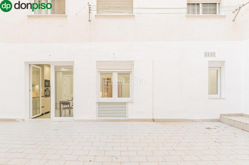 Foto 551104f6-f530-41f7-9149-c0b8a371fb5f. Office space with heating in La Trinidad Málaga