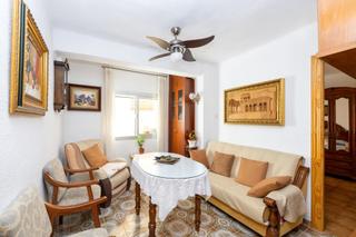 Pis a Avenida de america 29. Oportunidad en avenida de américa  piso con ubicación inmejorabl