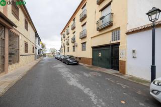 Apartment  Calle vicente aleixandre. Piso de 2 dormitorios con garaje y trastero en lachar