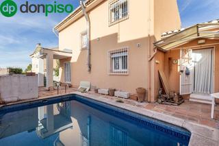 Casa  Beethoven. Oportunidad única! casa con garaje, zonas comunes y piscina en j