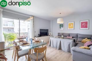 Appartement à Avenida de circunvalación 11. Precioso piso en la mejor urbanizacion de alhendin