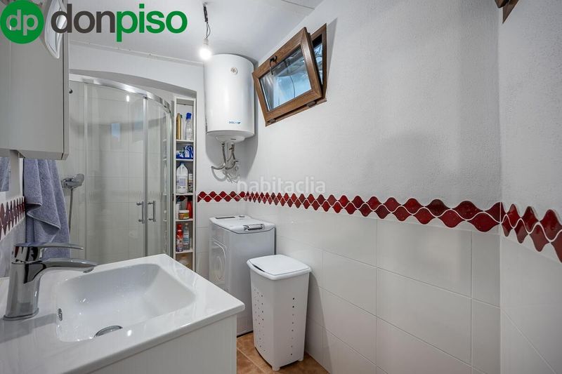 Foto a867b9d8-6bf9-4f1f-88cd-483f2f1c28bf. Casa amb calefacció aparcament piscina a San Ildefonso Granada