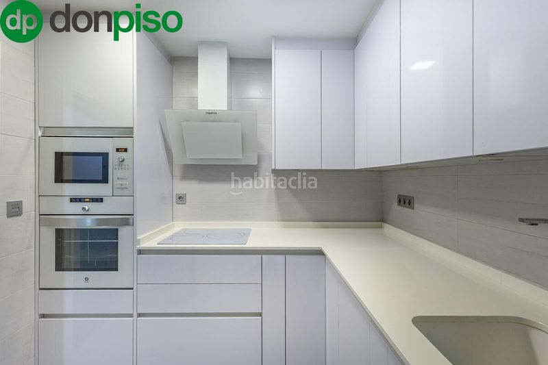 Foto 25d2a16c-a0e1-4c57-a121-40aa1870ac40. Pis amb calefacció a Fígares Granada