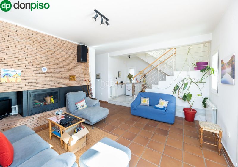 Foto aaf0ec53-97c1-42a6-9033-54a047985c42. Xalet a calle de las adelfas 14 a Cájar
