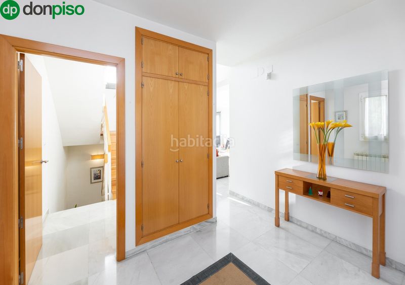 Foto b92d46d1-3d22-41bb-9895-6326dbd43000. Xalet a calle de las adelfas 14 a Cájar