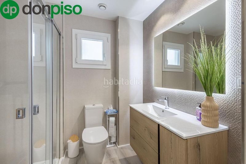 Foto 5ab2e954-4ffd-4150-8611-3d6e291bf00c. Casa adossada amb calefacció aparcament piscina a Albolote