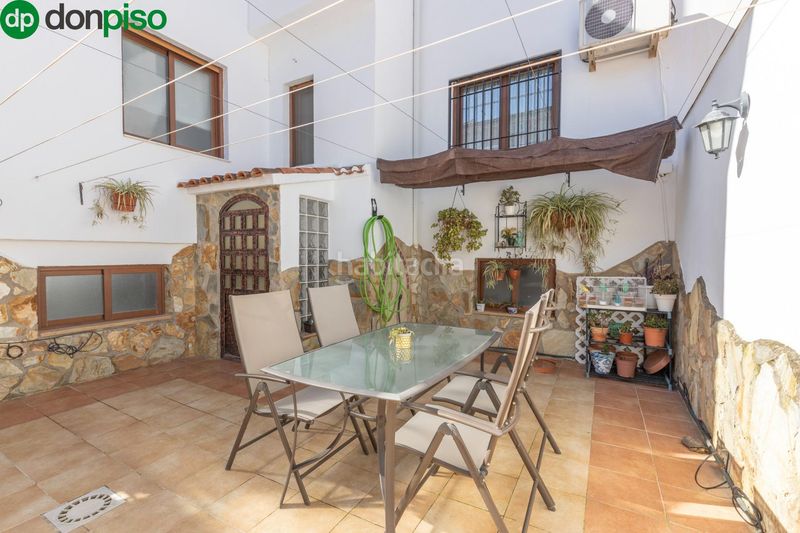 Foto 752cc344-8b97-4c42-8f3e-d767d4938154. Maison jumelée dans calle de la amapola 51 dans Chauchina