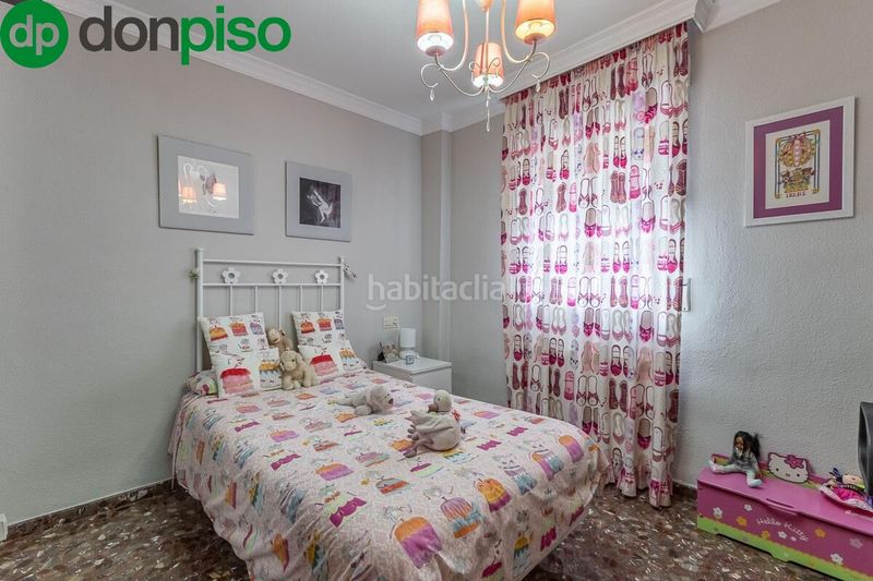 Foto 69630d78-73b8-498a-963b-4aaaf0d35a53. Casa amb calefacció aparcament a Bola de Oro Granada