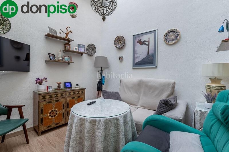 Foto 85f7632b-1684-4858-b0fc-73df9c91996e. Casa amb calefacció aparcament a Bola de Oro Granada