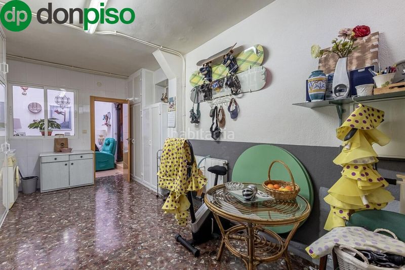 Foto bc97623b-1353-4423-8d74-b3faa992cacc. Casa amb calefacció aparcament a Bola de Oro Granada