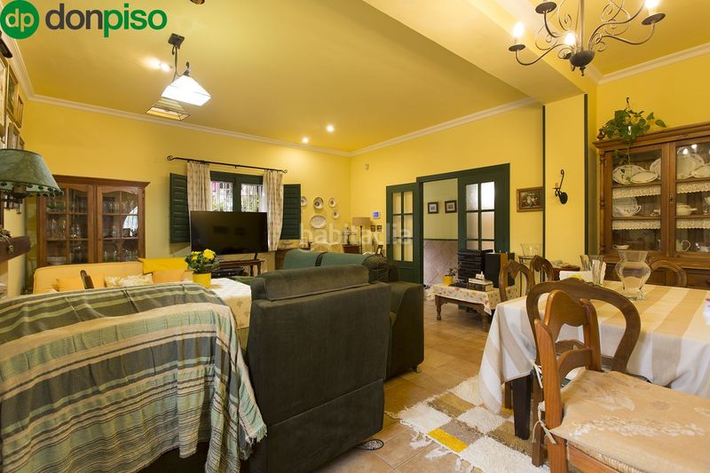 Foto e59d6fcc-e271-4e44-b151-2043c7e293bc. Masia amb piscina a Chauchina