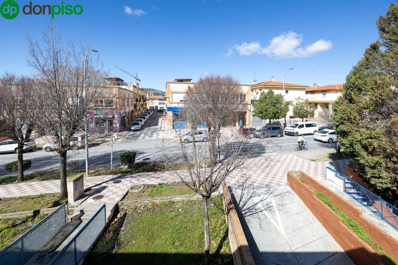 Foto 2036eb20-9c73-46fb-bcbe-ade965e45a03. Apartament amb aparcament a Albolote