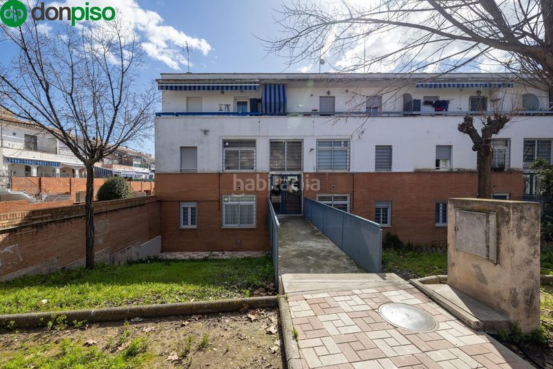 Foto 26e3fbde-af0a-4979-9691-463db6484ba0. Apartament amb aparcament a Albolote