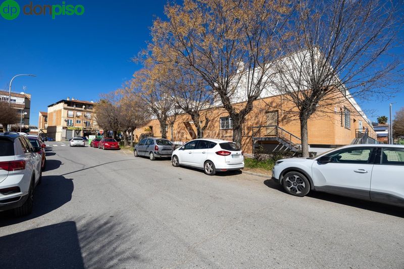 Foto e4444495-6379-4913-a642-c83632c2dfc9. Apartament amb aparcament a Albolote