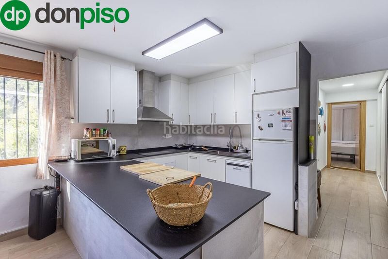 Foto 1ae20d3d-81b0-4671-9324-2f551b0a0b04. Casa encantadora casa de una planta con amplio terreno y piscina en guájar faragüit en Guájares (Los)
