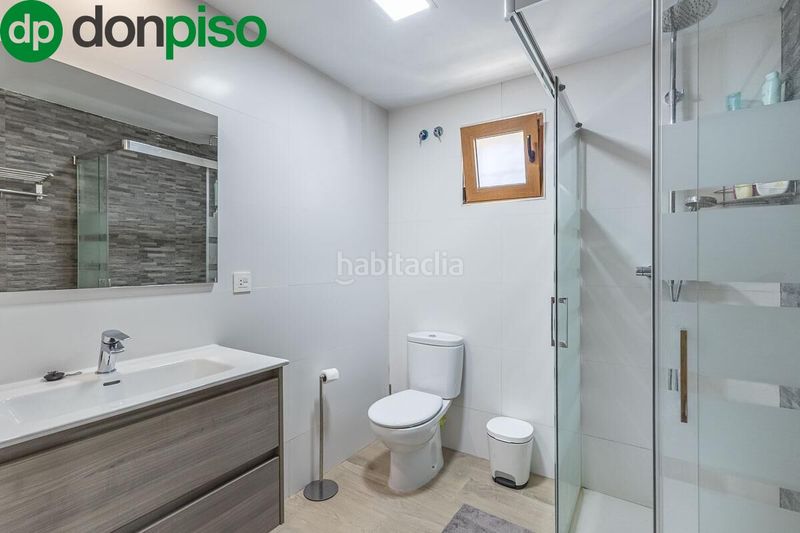 Foto 1d30cde5-d64f-4f32-92c6-e6d60a8d05e2. Casa encantadora casa de una planta con amplio terreno y piscina en guájar faragüit en Guájares (Los)