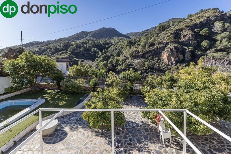 Foto bfb4c6b3-34ee-4427-9c56-fc9833592250. Casa encantadora casa de una planta con amplio terreno y piscina en guájar faragüit en Guájares (Los)