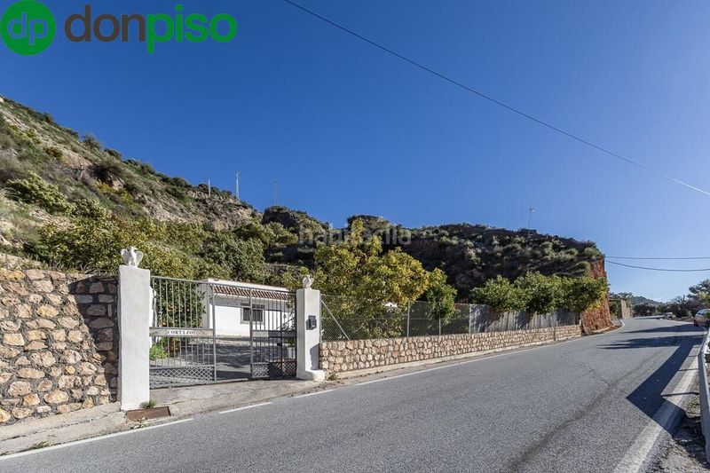 Foto c328d1cb-0802-45fd-8917-8aaa66fe8a93. Casa encantadora casa de una planta con amplio terreno y piscina en guájar faragüit en Guájares (Los)