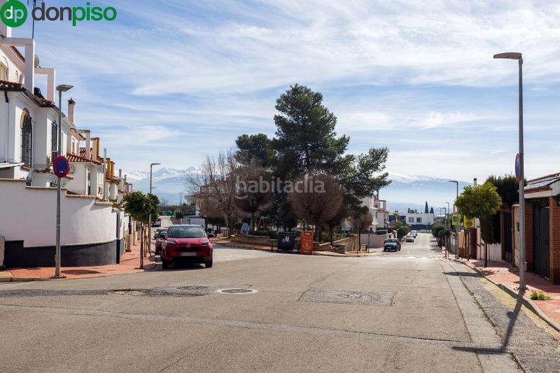 Foto 6931b887-c166-45e5-877a-5700e35306b2. Casa aparellada amb aparcament piscina a Peligros