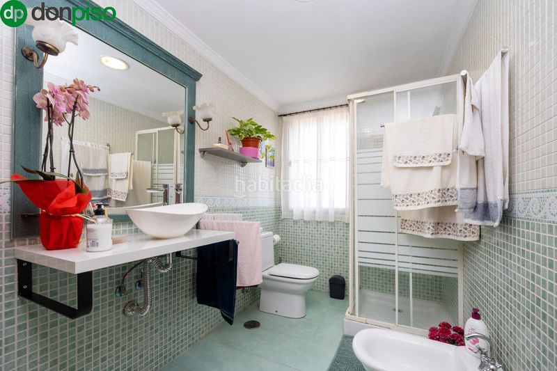 Foto cf632c22-5736-4090-a2ed-0861b6f3d06d. Casa aparellada amb aparcament piscina a Peligros