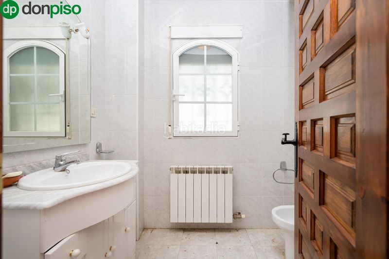 Foto 504c3d74-f2e1-4e04-a304-59976a8012a2. Xalet amb aparcament piscina a Ogíjares