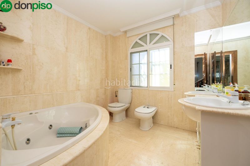 Foto ef3d6196-b056-4eb9-b149-1af853090197. Xalet amb aparcament piscina a Ogíjares