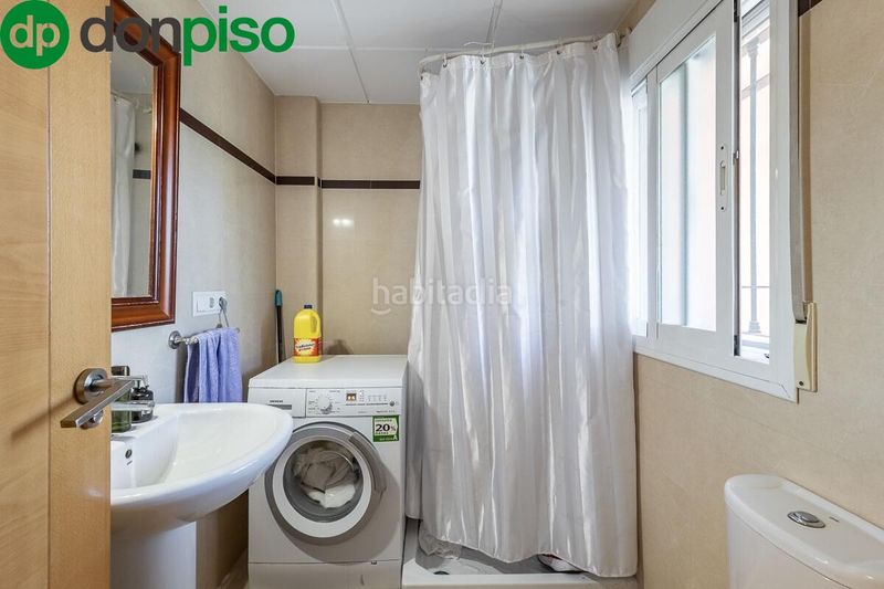 Foto acf7a8b3-2224-4b8e-96a0-3bb1de4e5008. Maison jumelée avec chauffage parking piscine dans Huétor Vega