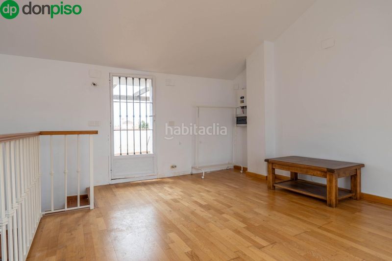 Foto 00257ffe-c78d-4e35-b09a-2bb50671eb5a. Casa adossada amb aparcament a Ogíjares