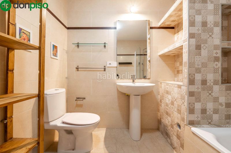 Foto 355537c4-8b5a-4feb-94c2-8926d35cbad5. Casa adossada amb aparcament a Ogíjares