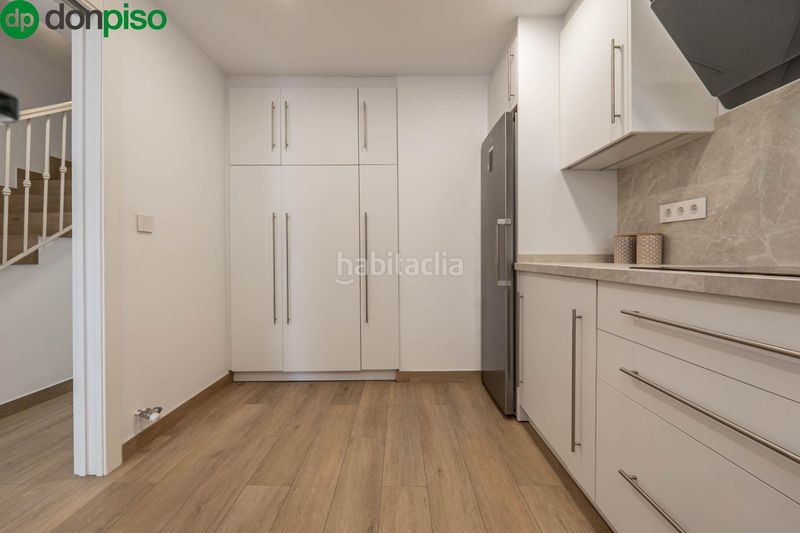 Foto 999d4833-fa7c-4a6f-a7cf-4a96990ed7de. Casa adossada amb aparcament a Ogíjares