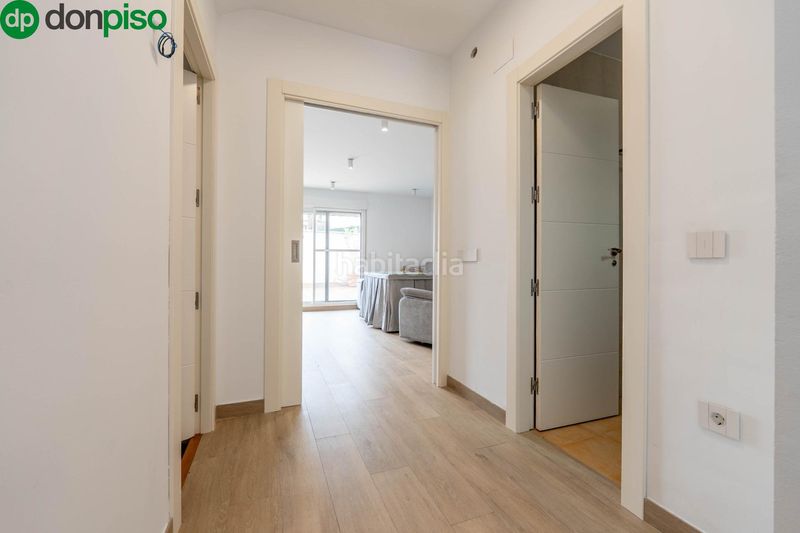 Foto f29d109c-71ff-435a-9790-596871f60b0a. Casa adossada amb aparcament a Ogíjares