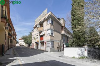 Dúplex  Calle de la iglesia. Dúplex en venta en ogijares  amplitud, comodidad y espacios exte