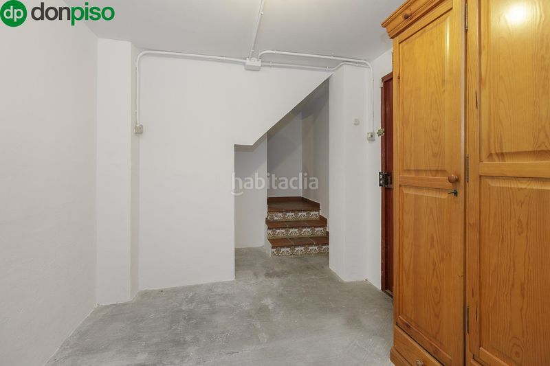 Foto e254aea8-b38e-40f8-8f61-15d0381abbc9. Dúplex amb aparcament a Ogíjares