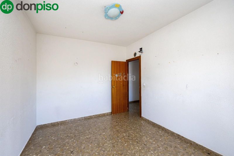 Foto 196381aa-6d07-454e-a3e1-0ee8d2c13150. Casa amb aparcament piscina a La Zubia Ciudad Zubia (La)