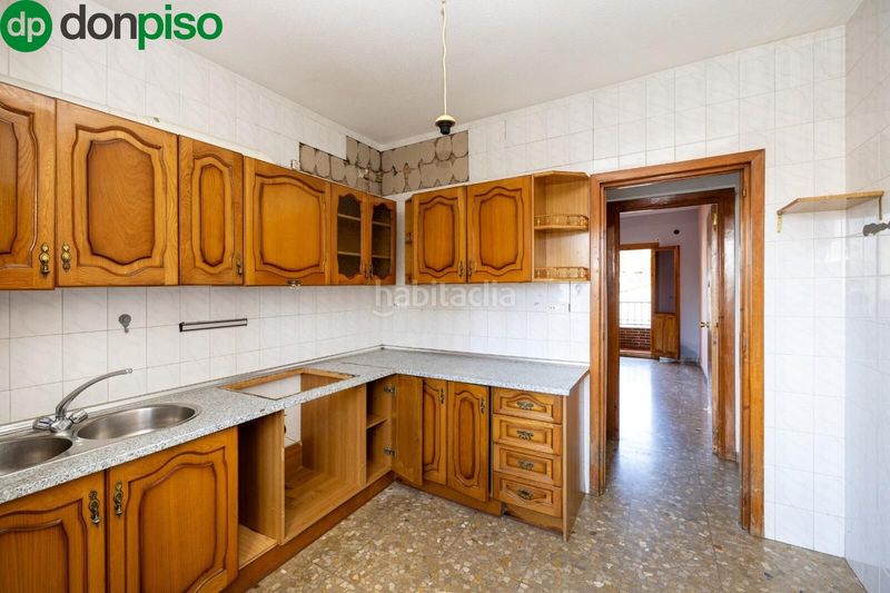 Foto 860b108e-e1d0-4b71-b299-7627e1498657. Casa amb aparcament piscina a La Zubia Ciudad Zubia (La)