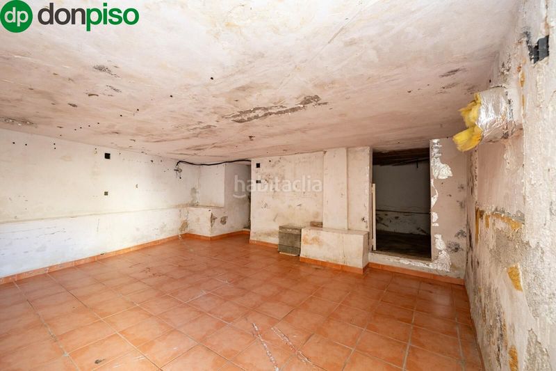 Foto a005027e-e837-452b-aa5a-b7fe33a69f98. Casa amb aparcament piscina a La Zubia Ciudad Zubia (La)