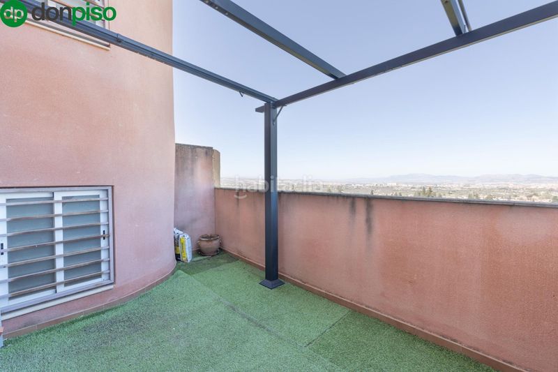 Foto fe9b714b-0c7f-48b0-bff4-43d18892fc6a. Pis a calle de madrid 80 a Barrio de la Vega Monachil