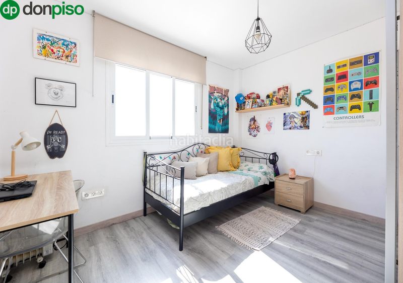 Foto edacdbf3-dc22-4b4b-ad69-97f18a2b19be. Casa amb aparcament a Nívar