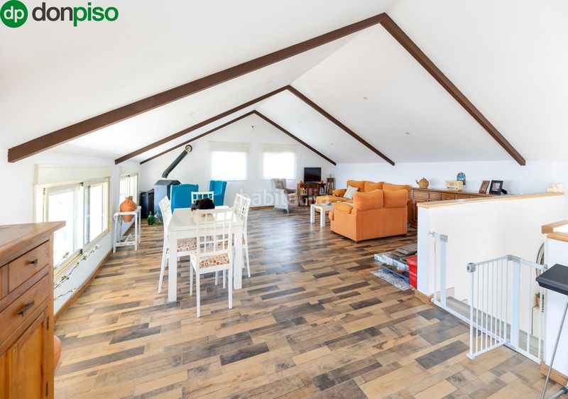 Foto f14d83e4-d141-4d65-90f2-dfdd744a9f4c. Casa amb aparcament a Nívar