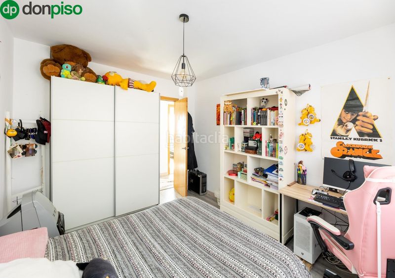 Foto f9a04f15-4ff4-4239-9b0c-57861e2847a7. Casa amb aparcament a Nívar