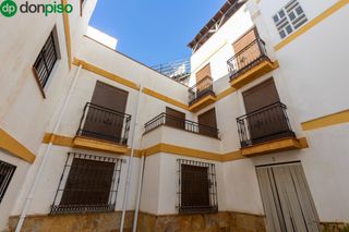 Casa  Calle santa isabel. Magnífica casa corazón almuñécar 7hbt 3 baños...a 5 minutos de l
