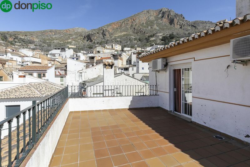 Foto 0df2a05e-f6f4-43b1-8dd6-31da4582652c. Edificio in Güéjar Sierra