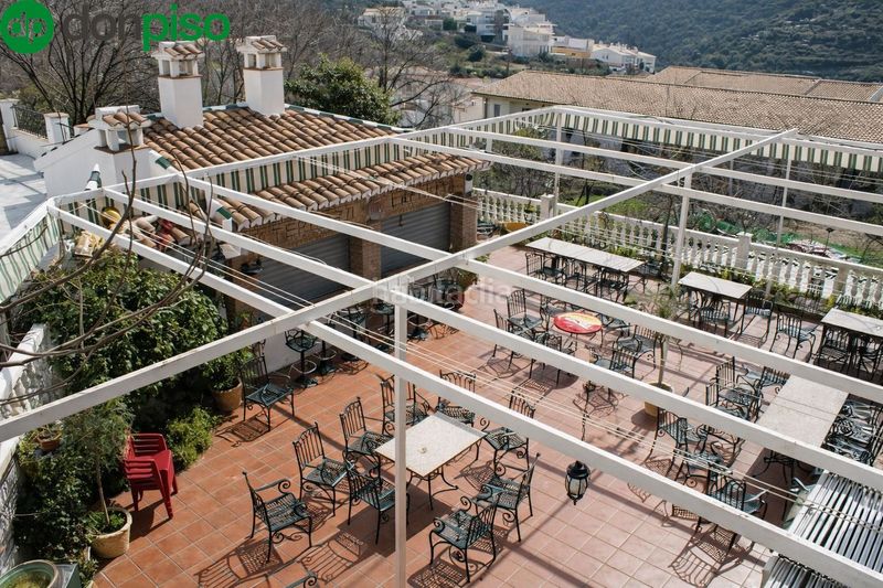 Foto a8caaf01-ec8b-4d75-97ba-7d64b78bf6c0. Edificio in Güéjar Sierra