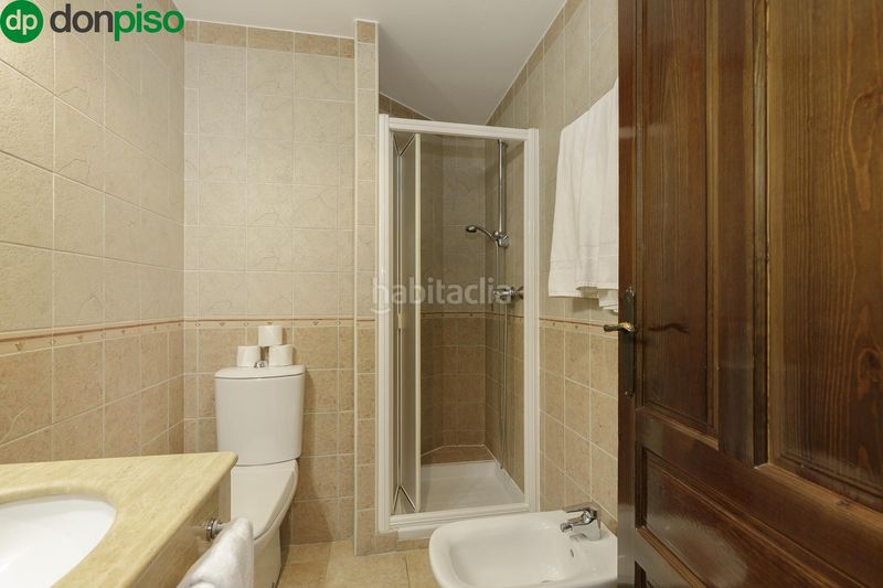 Foto aaac34bc-4173-4ea7-bdce-46ba0580b040. Edificio in Güéjar Sierra
