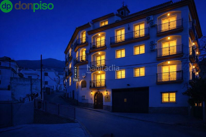 Foto ef704132-dcd8-4d4f-adce-ba2042a47f45. Edificio in Güéjar Sierra
