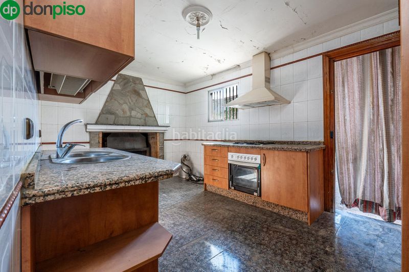 Foto a0b74788-ee65-42ea-ac2f-e4a4a4993813. Casa a Albolote