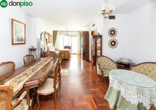 Pis a Calle calle tejeiro 21. Vivienda en zona centro  alhamar, con plaza de garaje y calefacc