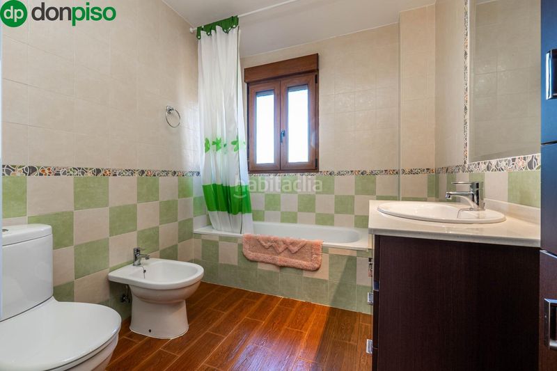 Foto 604d09b9-84b3-477f-a07d-d5a3f95a5836. Casa amb calefacció aparcament a Peligros