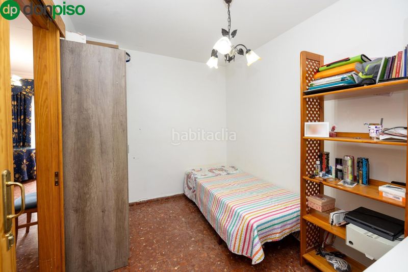 Foto 474b90db-394b-4b5e-8840-0d1fbf433990. Edificio in Motril ciudad Motril